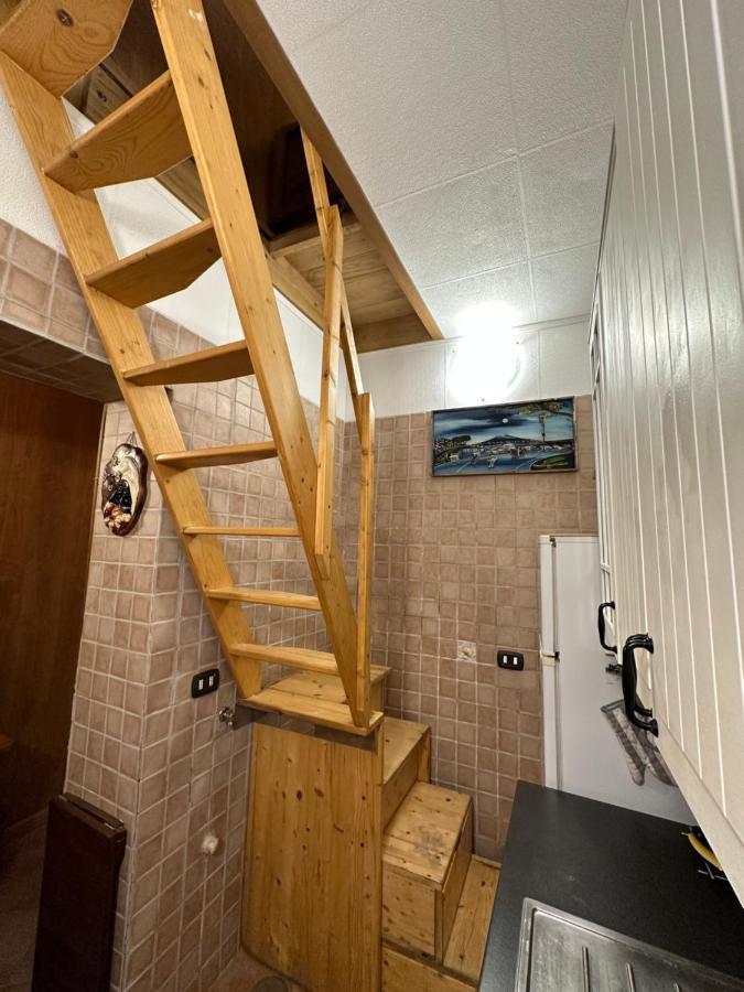 Tiny House - Spaccanapoli Appartement Buitenkant foto