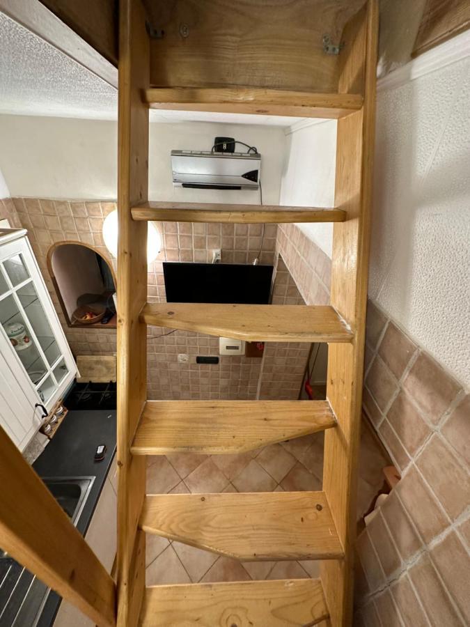 Tiny House - Spaccanapoli Appartement Buitenkant foto